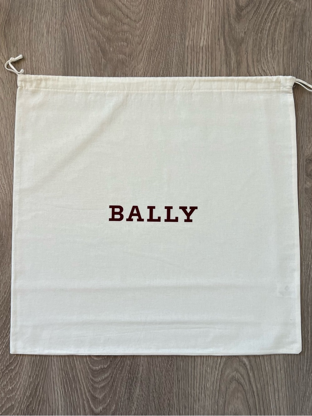 Bally dust bag (C738)